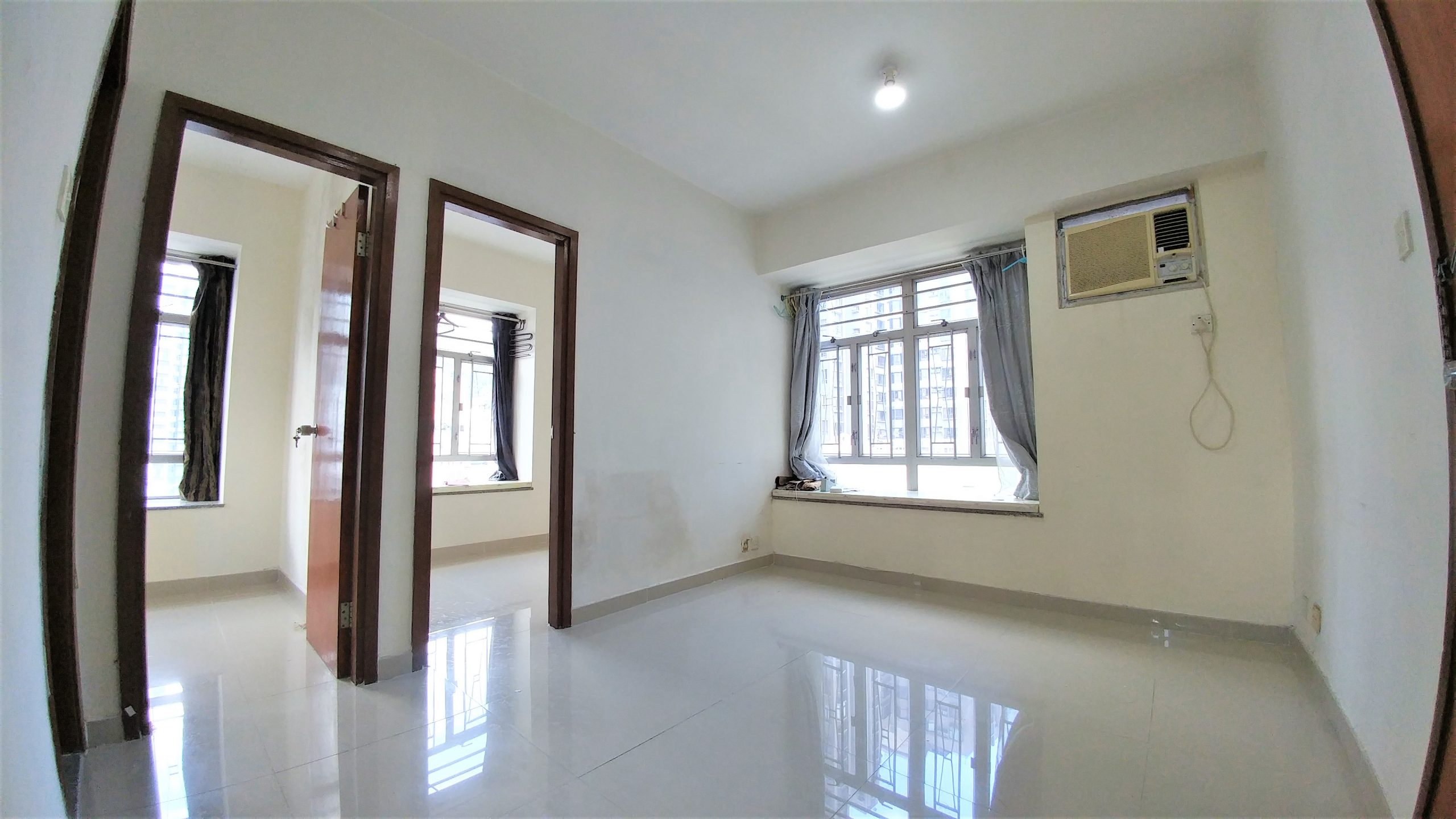 Hoi Sing Building – Decent renovation with 2 bedrooms