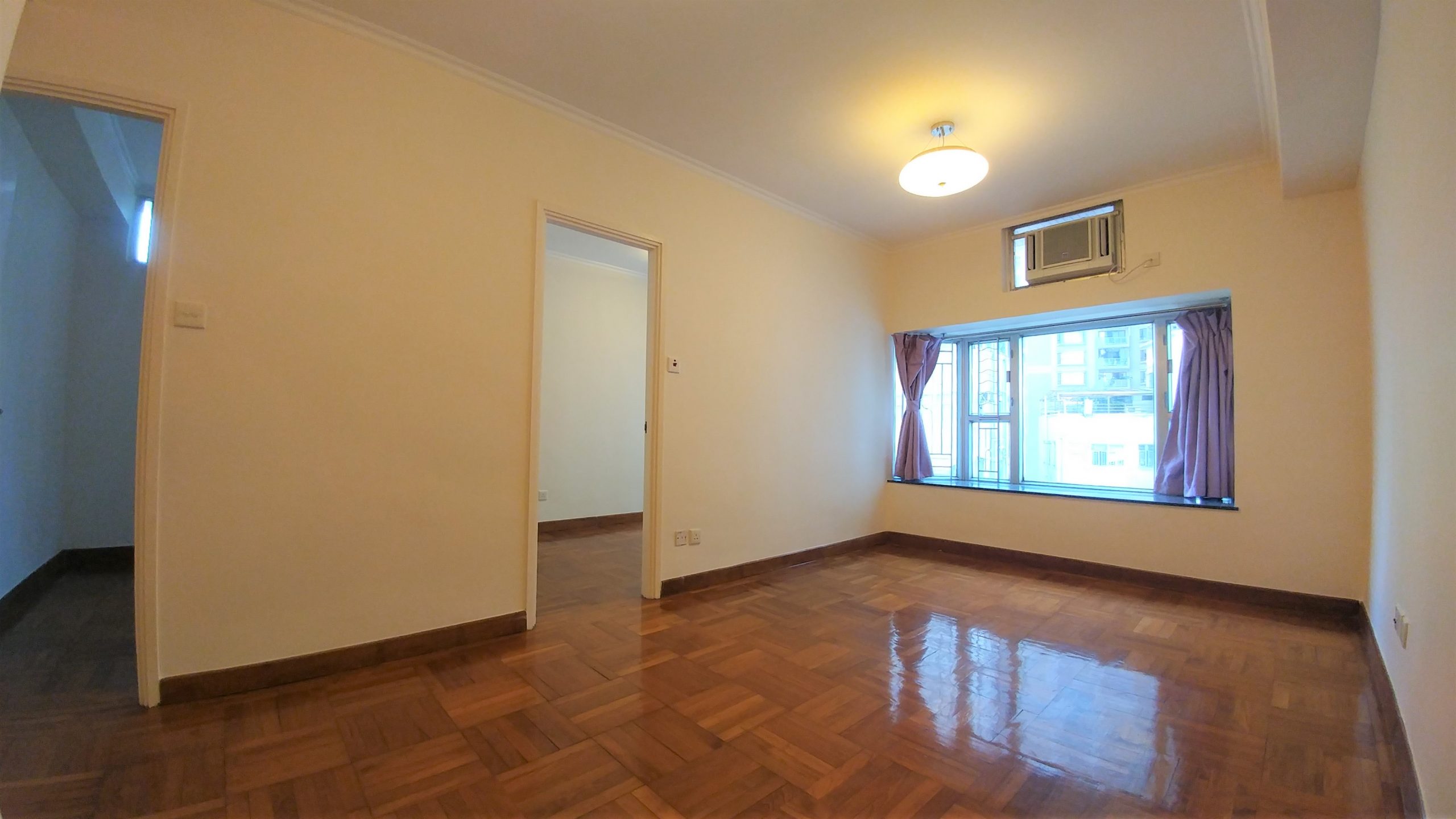 Lechler Court – Sizeable Living Room & Bedrooms