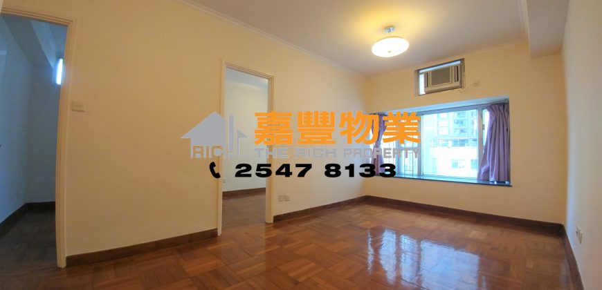 Lechler Court – Sizeable Living Room & Bedrooms