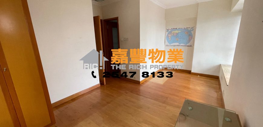 益丰花园 – 罕见相连单位 3房套 合大家庭租