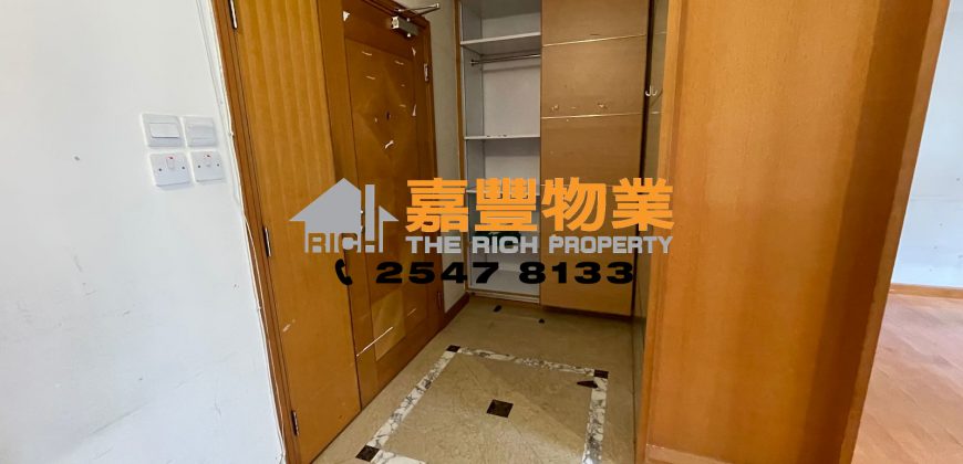 益丰花园 – 罕见相连单位 3房套 合大家庭租