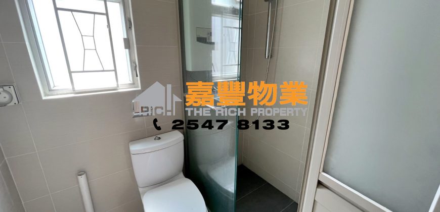 – Extremely high rental returns in HK Island – Next to MTR station, access to anywhere instantly