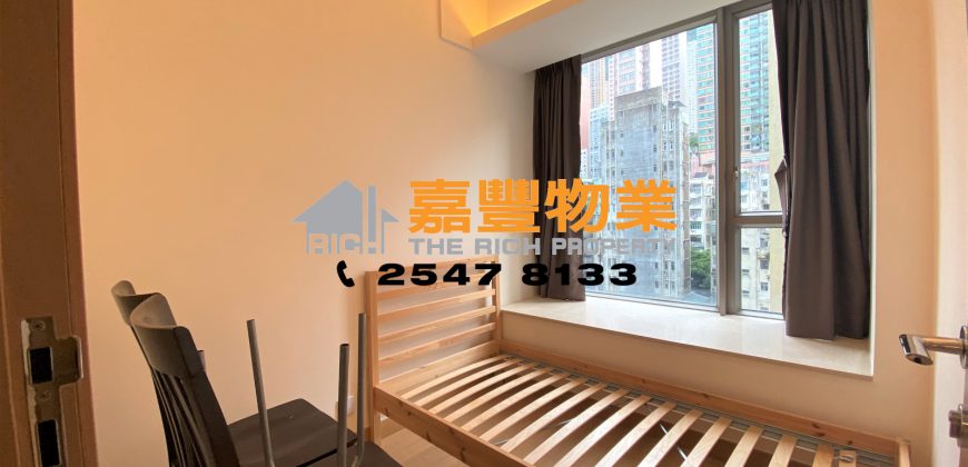 Island Crest – Estate do have facilities like Carpark and swimming pool