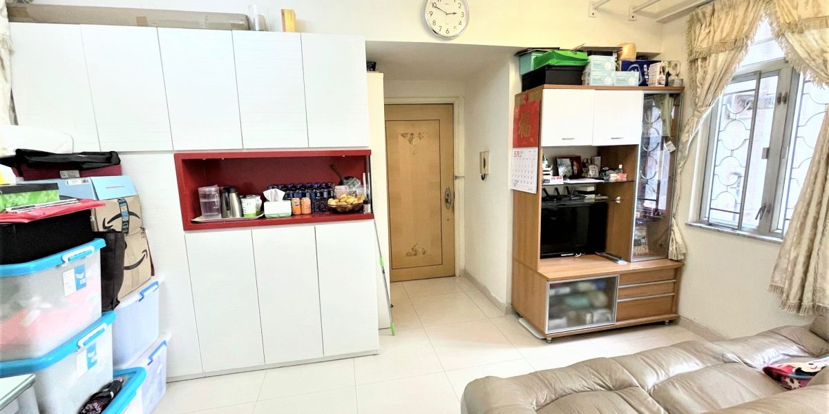曉輝大廈 – 自住無憂2房 適合新婚上車及組織小家庭 曉輝大廈 – 自住無憂2房 適合新婚上車及組織小家庭