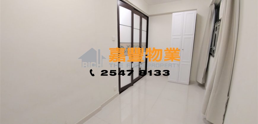 Yee Shun Mansion – With spacious living rm & bdrms